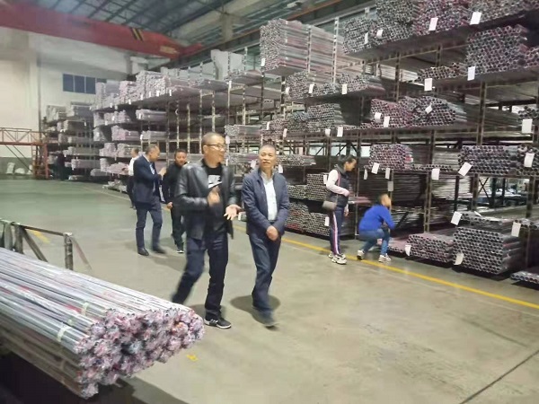 廣東304不銹鋼管生產(chǎn)廠家喜有沃倉(cāng)庫(kù)